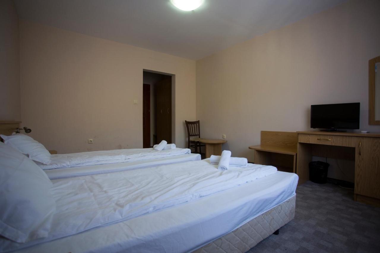 Family Prim Hotel Sandanski Buitenkant foto