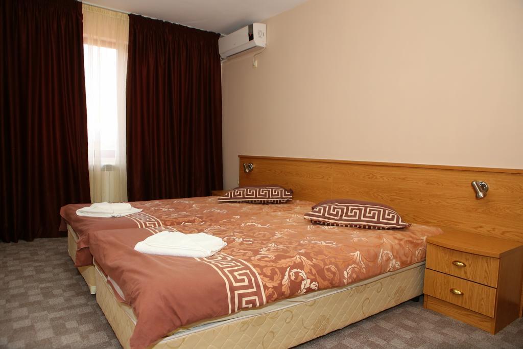 Family Prim Hotel Sandanski Buitenkant foto