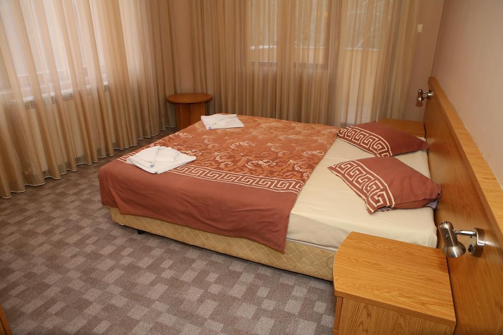 Family Prim Hotel Sandanski Buitenkant foto